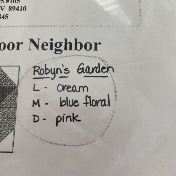 Quilters Block Of The Month Kit Month 1 Robyn's Garden From The Quilt House - Picture 3 of 3